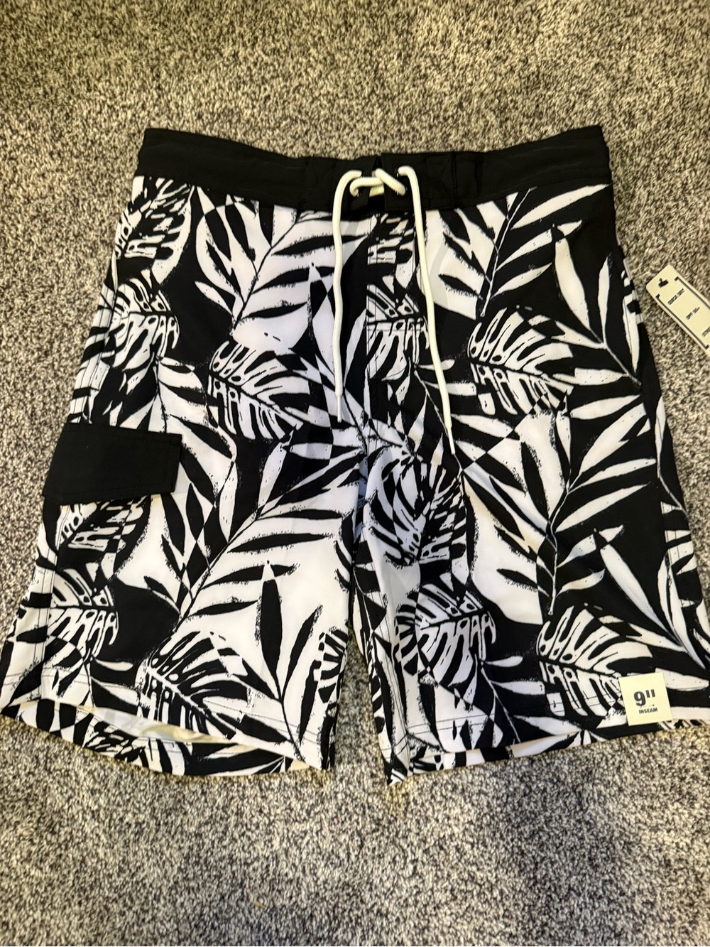 George Black & White Tropical Leaf Swim Trunks Men’s Size S